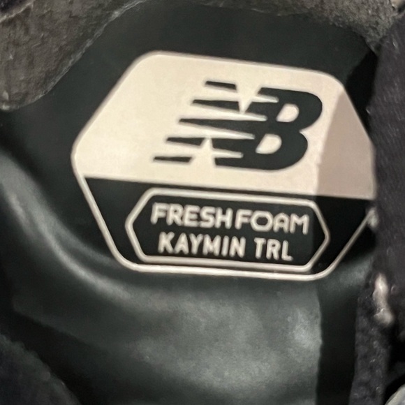 NEW BALANCE SNEAKERS - Picture 8 of 9